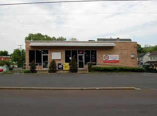 720 Easton Rd, Riegelsville, PA 18077