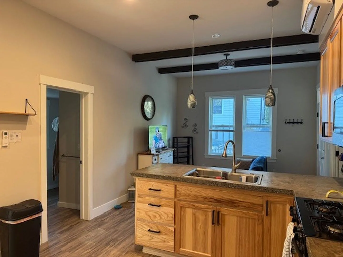 2 bedroom Victorian era upstairs Flat walk to downtown Nevada City — Photo 3