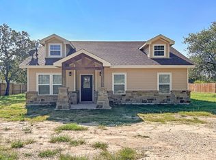 144 County Road 6813, Natalia, TX 78059