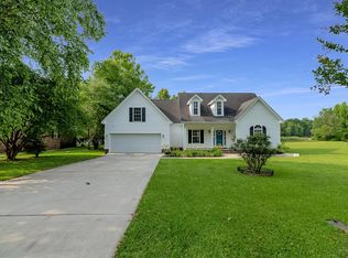 1354 Plummer Cir, Manning, SC 29102