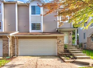 347 Stevens Ct, Grayslake, IL 60030