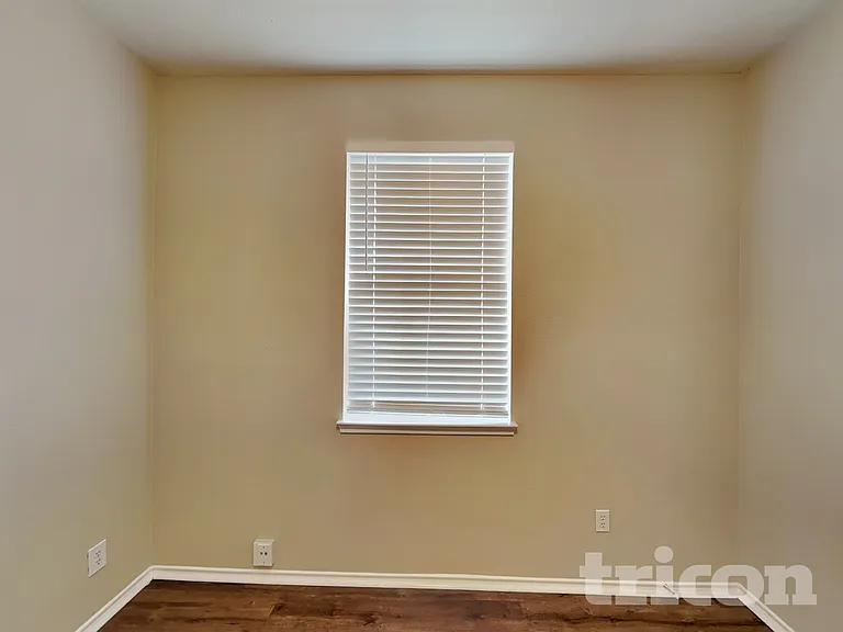 103 Hollow Tree Dr — Photo 12
