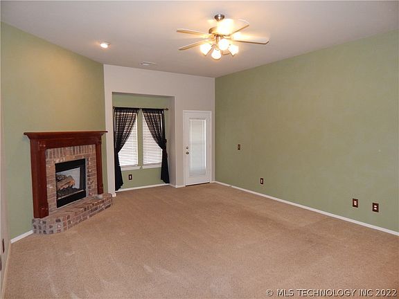 5th image of 4329 S Narcissus Ave