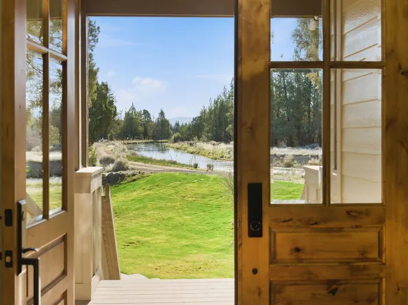 24442 Dodds Rd, Bend, OR 97701