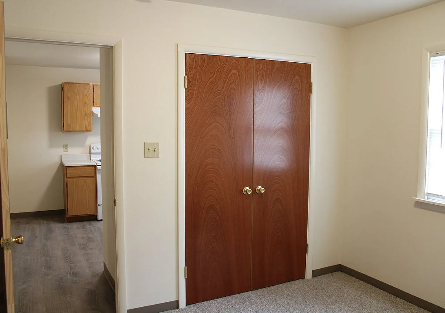 612 Stover St. — Photo 4