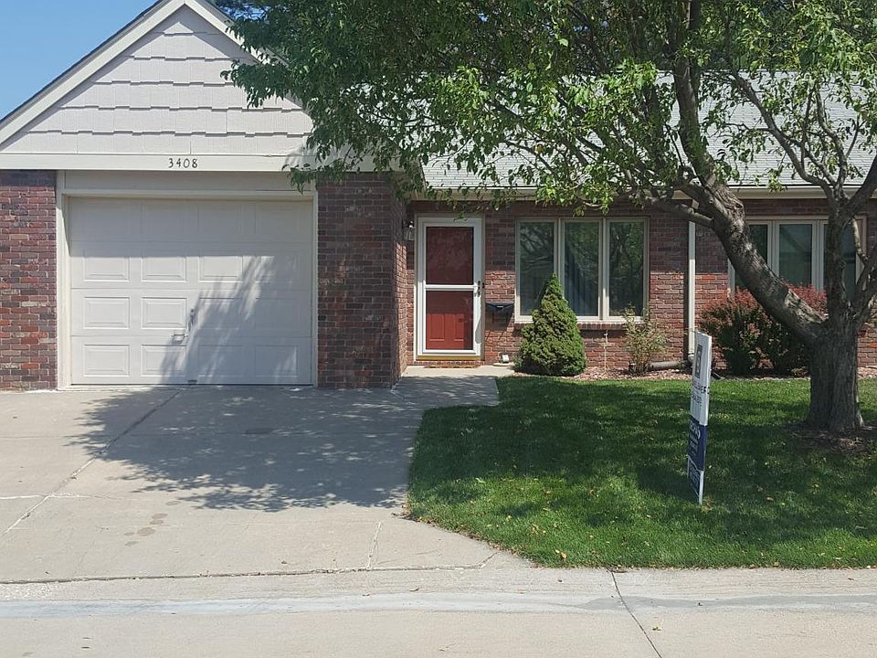 Front of townhouse
