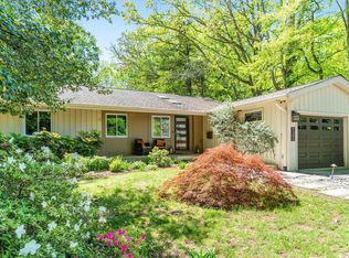 9305 Hamilton Dr, Fairfax, VA 22031