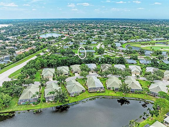3rd image of 7008 W COUNTRY CLUB DRIVE N #139