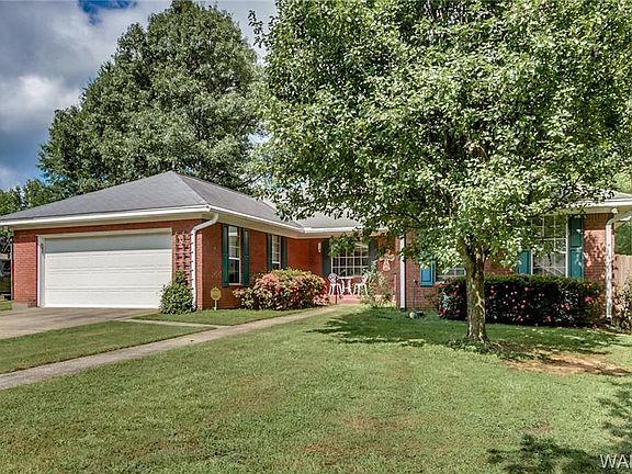 2nd image of 4336 Oxford Gate Dr