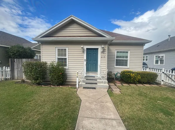 415 E Oak St, Lodi, CA 95240