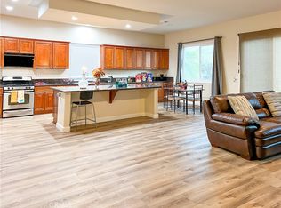 19213 Nuthatch St, Perris, CA 92570