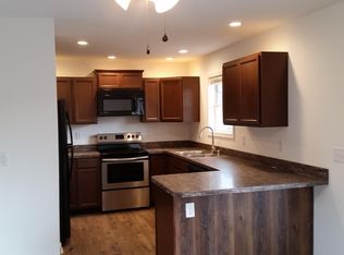 1922 Nestle Quarry Rd, Falling Waters, WV 25419