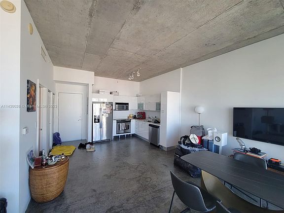 3rd image of 133 NE 2nd Ave APT 1617