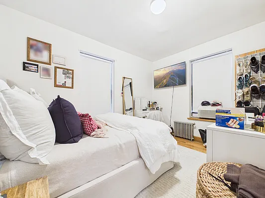 Rented by Emor Management Inc. | media 4