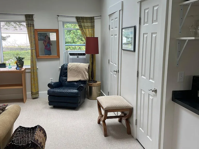 65 Jordan Ave #STUDIO — Photo 20