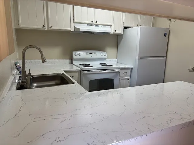 Oakwood Apartments — Photo 19