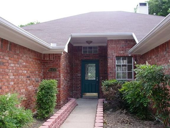 2nd image of 4432 Crane Dr