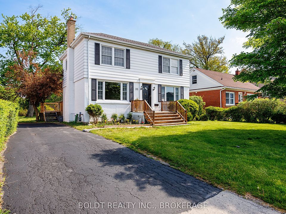 1st image of 35 Rivercrest Dr