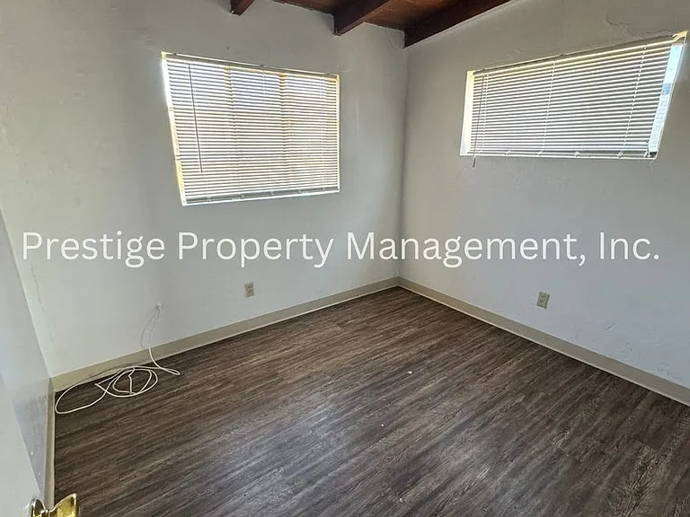 2834 N Richey Blvd — Photo 14