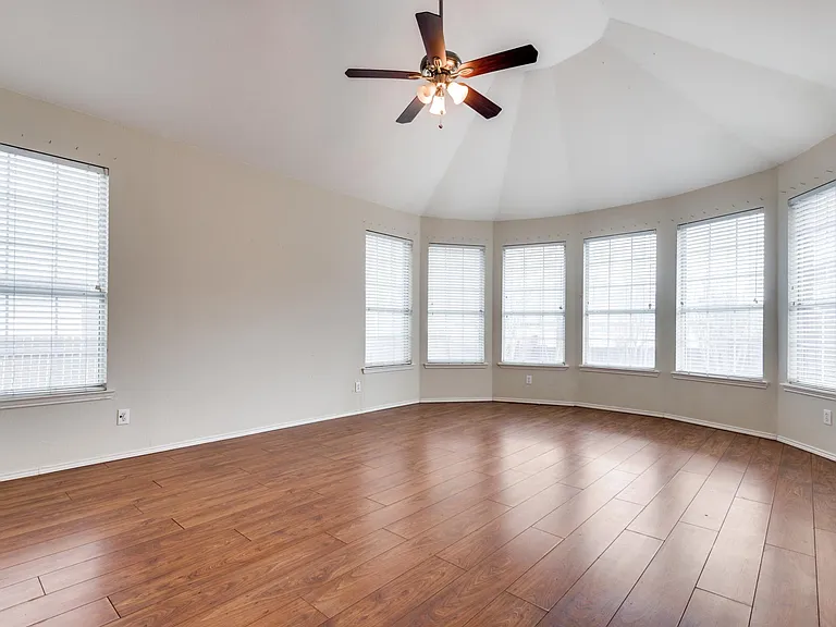 2904 Woods Dr — Photo 16
