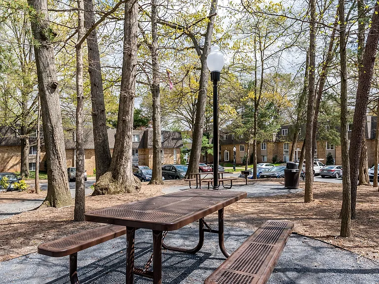 Fairway Apartments — Photo 22