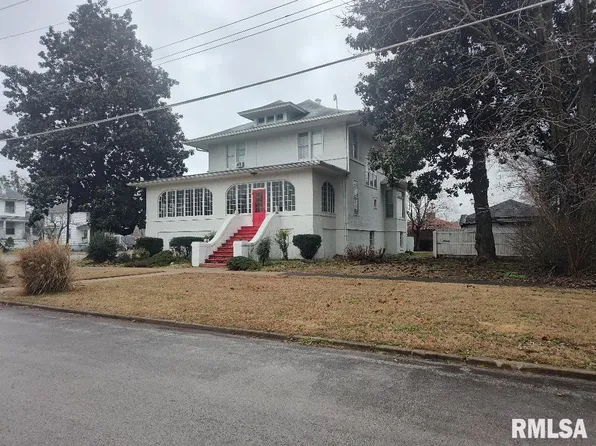 2801 Park Pl W, Cairo, IL 62914