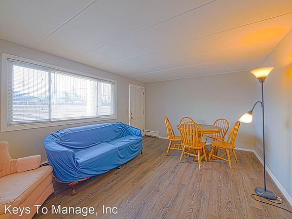 4th image of 1605 S Water St #5
