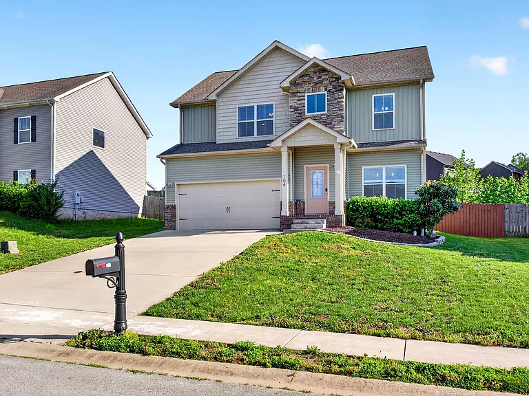 104 Woodtrace Ct — Photo 3