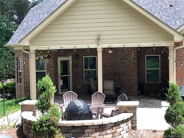 2nd image of 4013 Spindrift Cove Dr