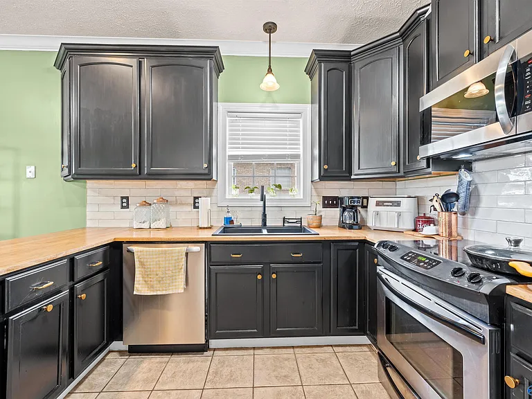 25850 Iron Gate Dr — Photo 18