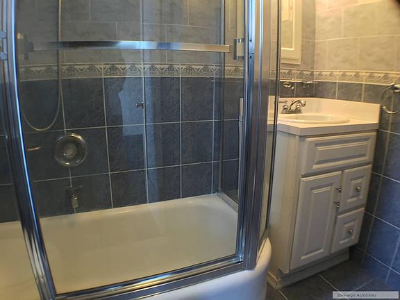 2nd image of 545 W End Ave APT 9D