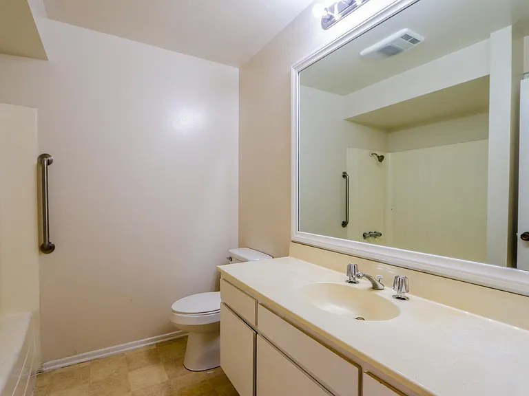 564 N Bellflower Blvd #108 — Photo 16