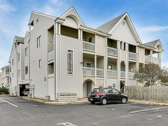 3rd image of 29 21st Ave APT 9