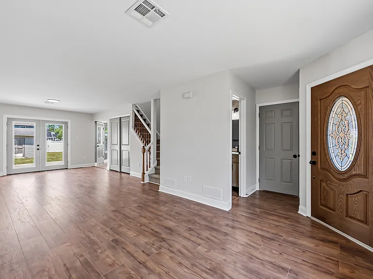 1108 Red Barn Ln — Photo 6