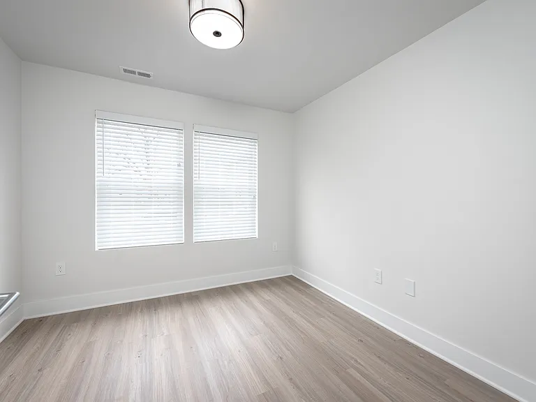 1020 E Rich St — Photo 9