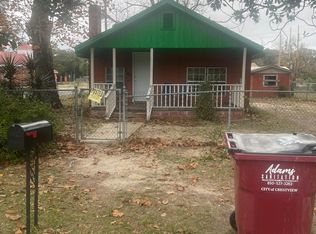 698 W Walnut Ave, Crestview, FL 32536