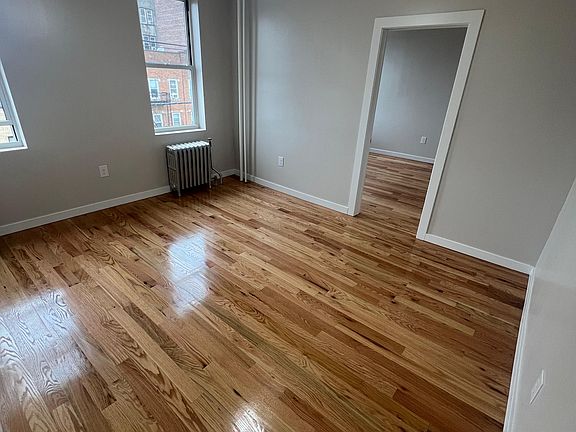3rd image of 60 63rd St APT D1