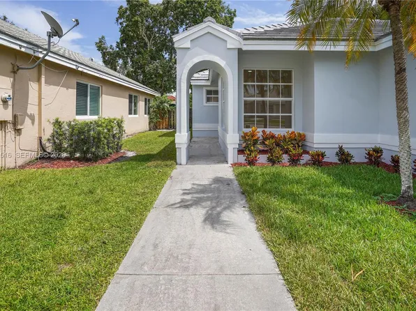 9354 Arborwood Cir, Fort Lauderdale, FL 33328