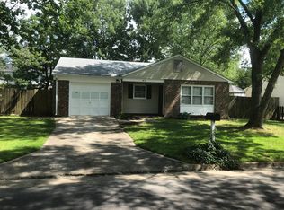 414 Chowan Pl, Newport News, VA 23608