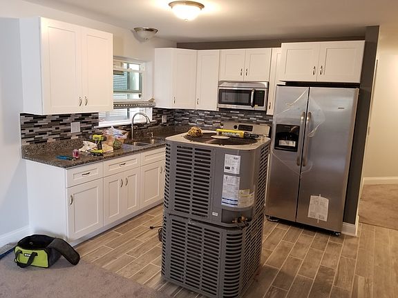 3rd image of 4223 W Grenshaw St