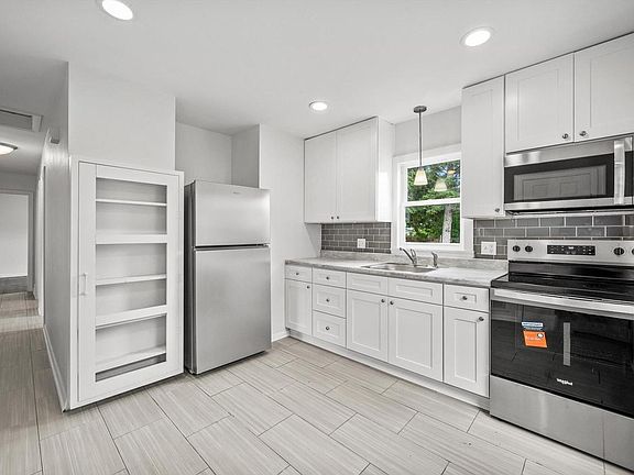 4th image of 2444 S 83rd STREET