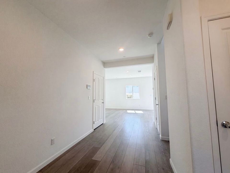 1st image of 1175 Willow Hill Ave #B3