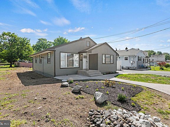 3rd image of 2508 46th St