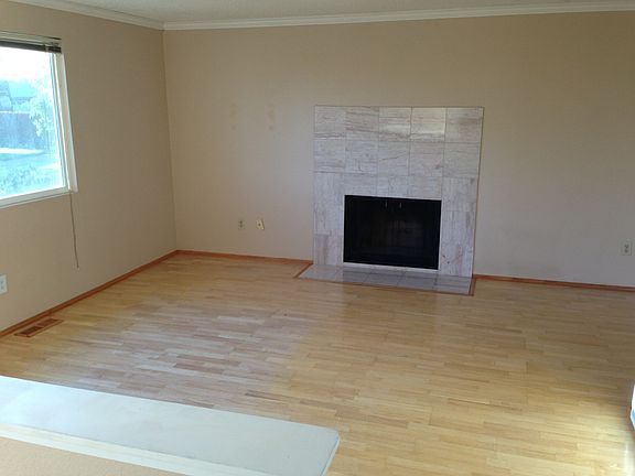 5th image of 5325 Green Hills Ave NE