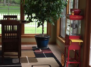 W8976 Ripley Rd, Cambridge, WI 53523