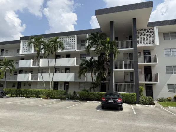 2991 NW 46TH Avenue #207, Lauderdale Lakes, FL 33313