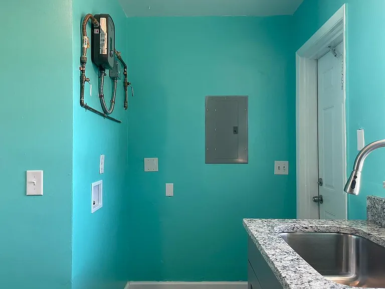 363 Ridge Rd NW #C — Photo 9