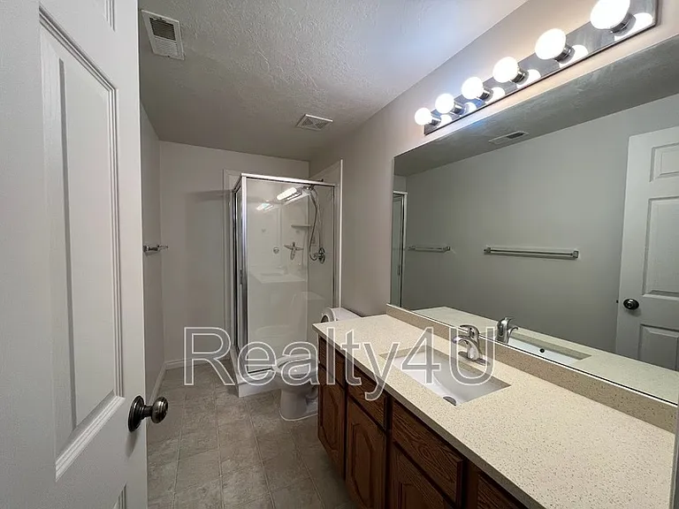 1385 E 1120 S — Photo 14