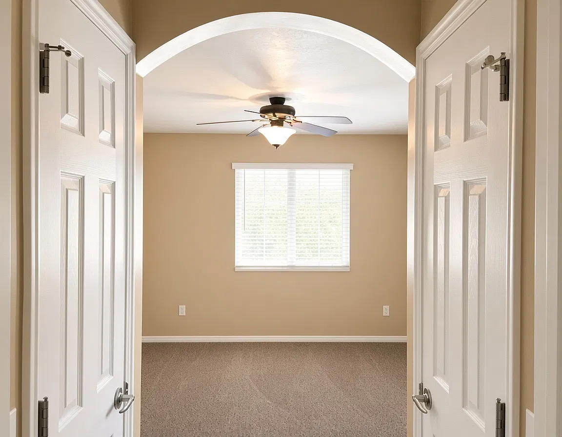 3 bed, 2.5 bath, 1400 sqft, $2,500 — Photo 3