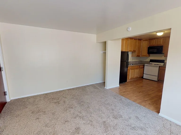723 S Main St #2 — Photo 2
